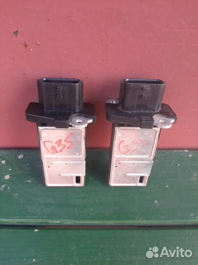 Датчик расхода воздуха Nissan Infiniti