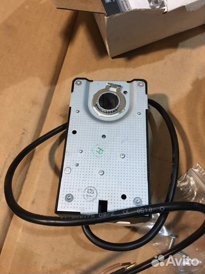 Электропривод для воздушной заслонки gruner