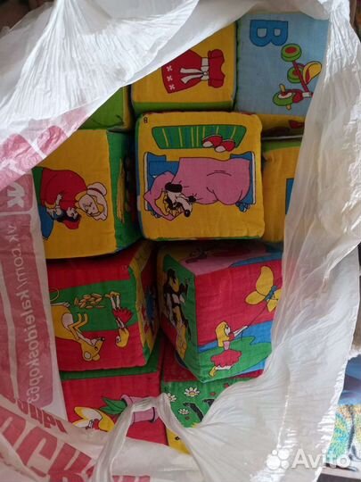 Игрушки-прорезыватели и мягкие кубики