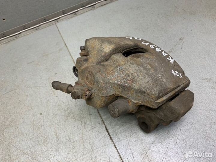 Суппорт передний левый Volkswagen Caddy 3 1.9 BLS