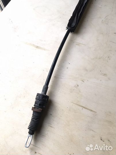 Трос селектора АКПП 3Q0713266M Passat B8