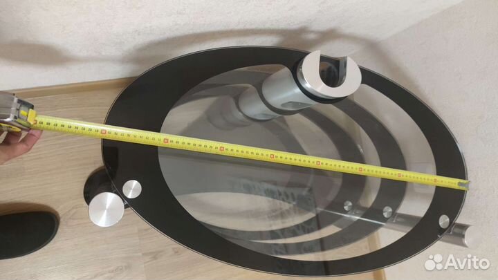 Стеклянная тумба под тв