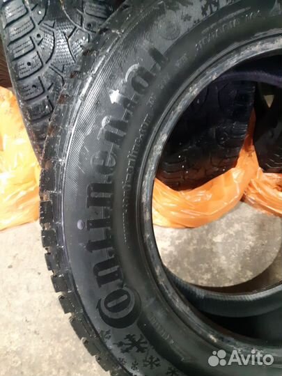 Continental IceContact 2 215/70 R16 100Q