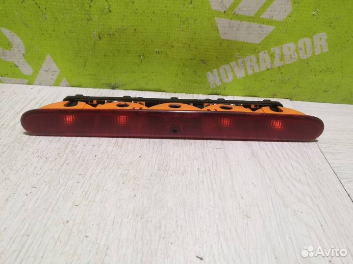 Фонарь задний (стоп сигнал) Пежо 206