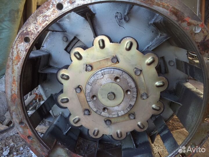 Продам генератор от сака мало б\у