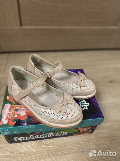 Туфли для девочки новые 29 размер