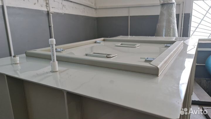 Ёмкость для перевозки живой рыбы (r3l5)