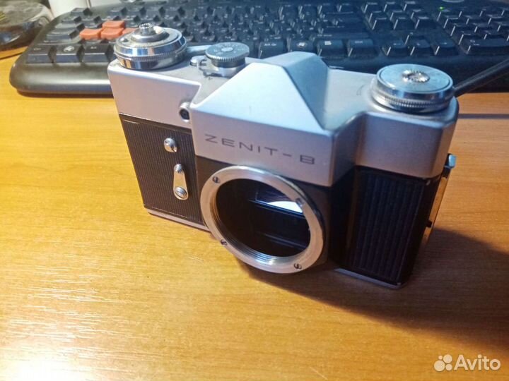 Плёночный фотоаппарат zenit-B