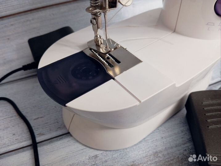 Швейная машина sм-202А mini