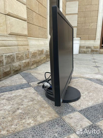 Монитор Philips 223v