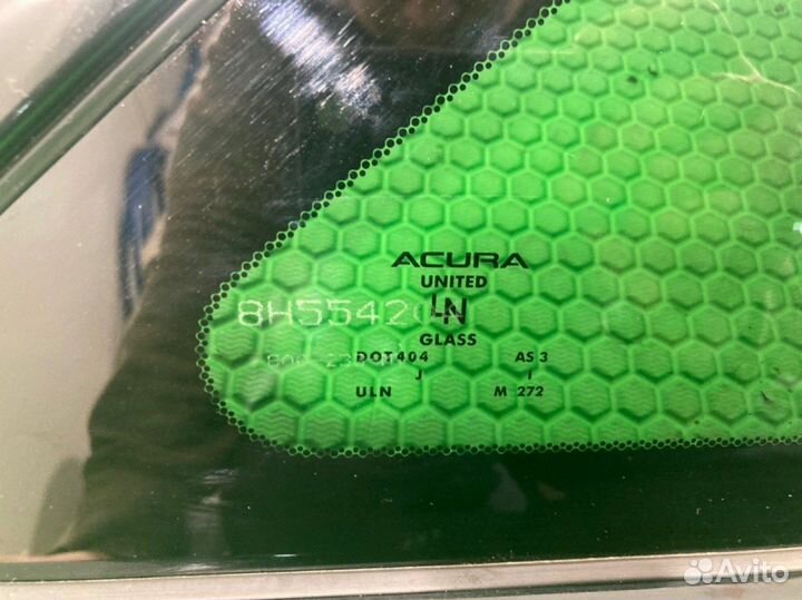 Боковое стекло правое Acura Mdx YD2 J37A1 2008