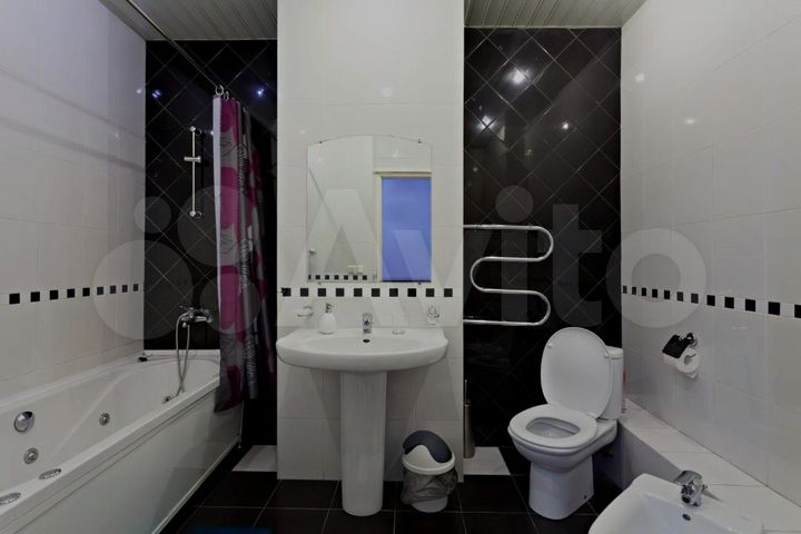 Комната 16 м² в 5-к., 2/4 эт.