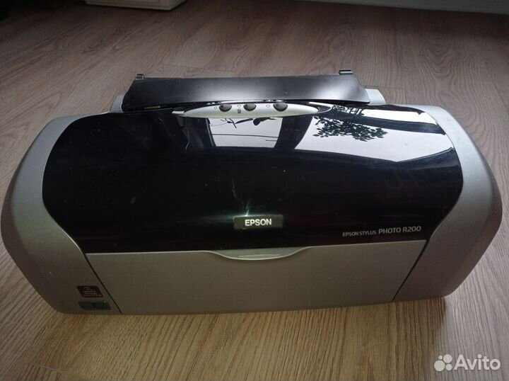 Фотопринтер Epson stylus photo R200