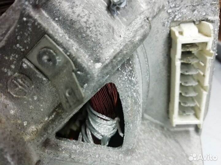 Двигатель стиральной машины