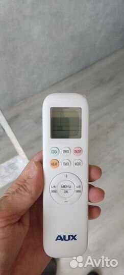 Кондиционер AUX Серия Q Light Inverter