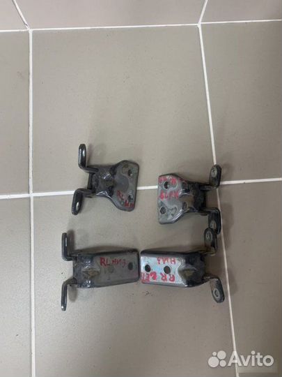 Петля двери Hyundai Getz