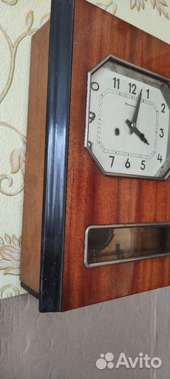 Часы настенные с боем янтарь СССР