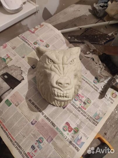 Волк с оскалом,злая собака, скульптура