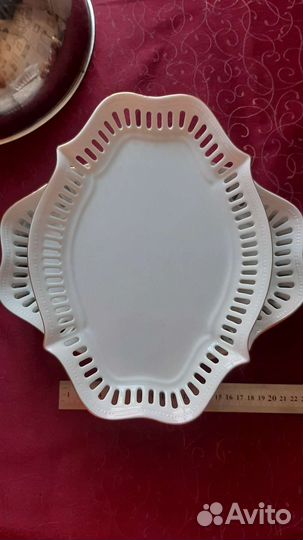 Тарелка овальная с резьбой Чехия 'Haas & Czjzek'