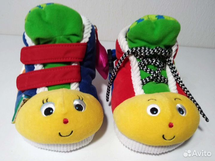 Развивающая игрушка ботинки
