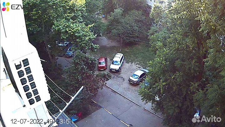 Комплект видеонаблюдения за парковкой с балкона