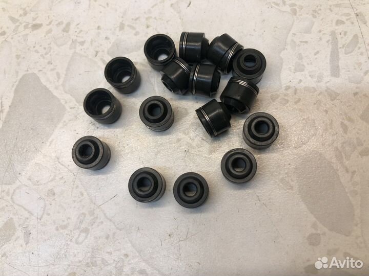 Маслосъемные колпачки honda CB400 92-98