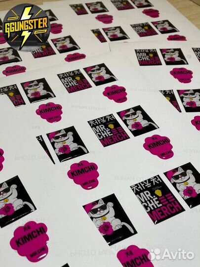 Глянцевый 3Д стикер на телефон