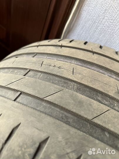 Nokian Tyres Hakka Black 2 SUV 295/35 R21