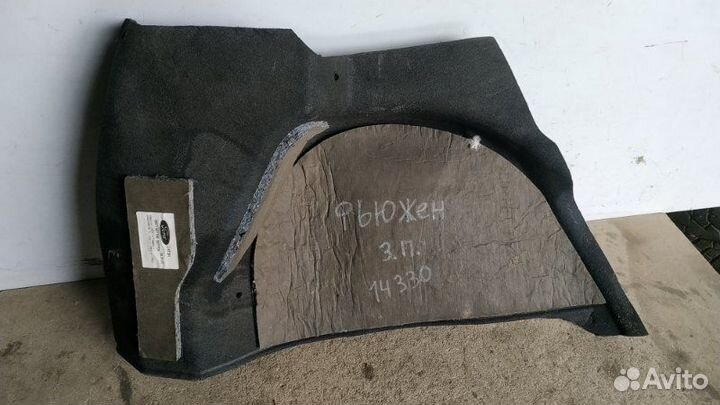 Обшивка багажника правая Ford Fusion 2002-2012