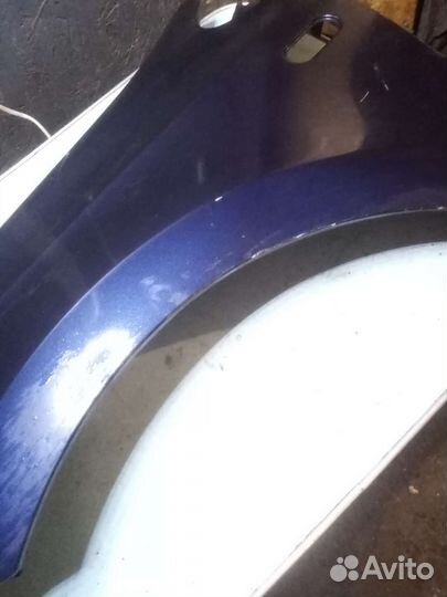 Volkswagen polo sedan крыло дефект