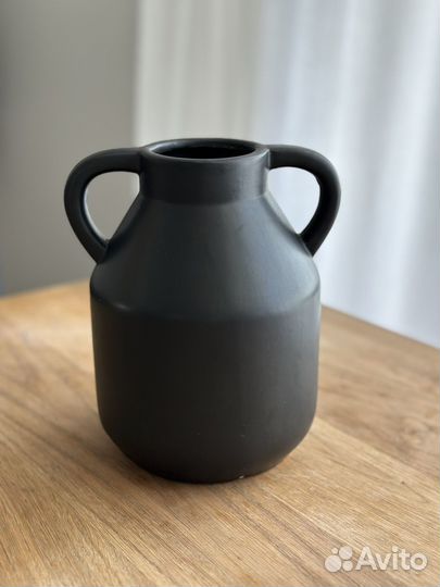 Керамическая ваза