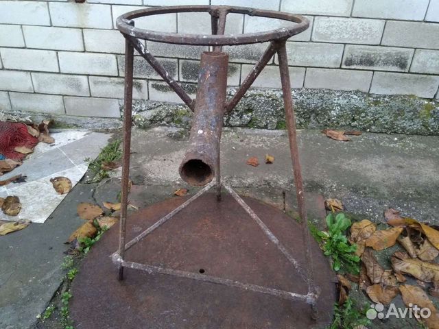 Подставка для казана при горении паяльной лампы