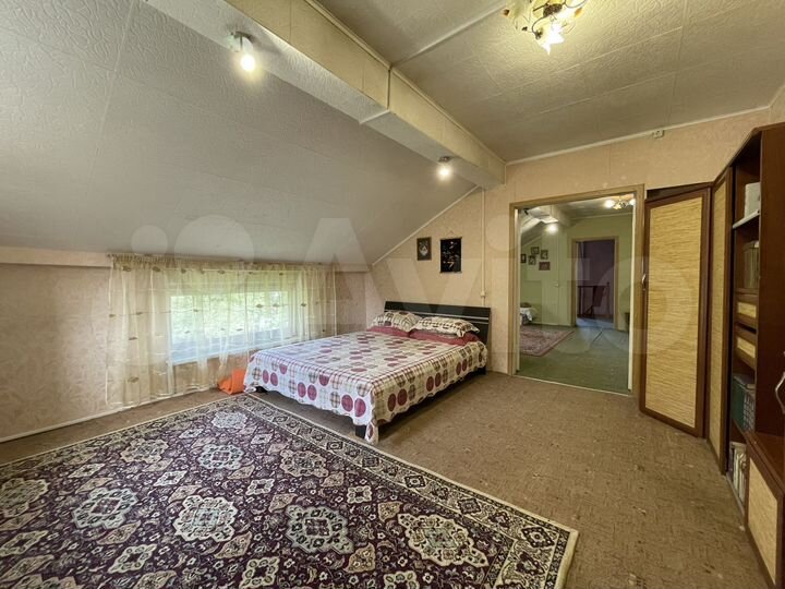 Дом 258,6 м² на участке 12 сот.