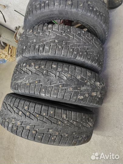 Nokian Tyres Hakkapeliitta 7 SUV 225/65 R17 100ZR