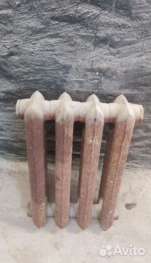 Батарея чугунная