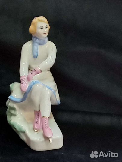 Статуэтки фарфоровые.Оригинал 100.СССР