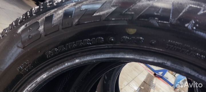 Bridgestone Blizzak VRX 205/55 R16 91S