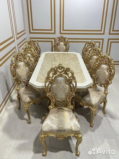 Столы и стулья голд