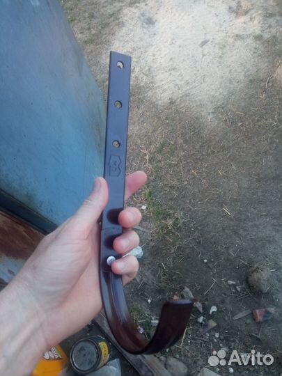 Кронштейн водосточного желоба