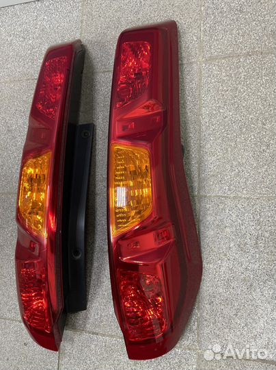 Nissan x trail t31 Фонарь правый левый и правый