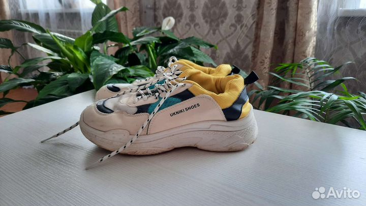 Кроссовки 39р