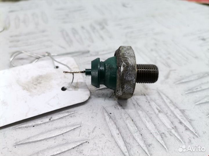 Датчик давления масла seat Arosa 6H 1999