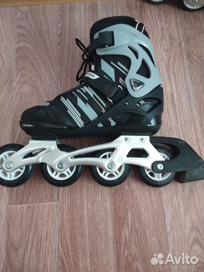 Роликовые коньки