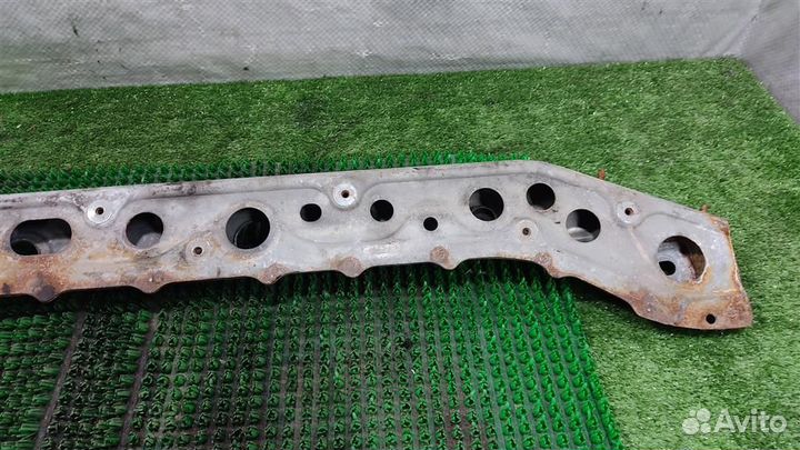 Балка подрадиаторная Nissan Tiida 2008