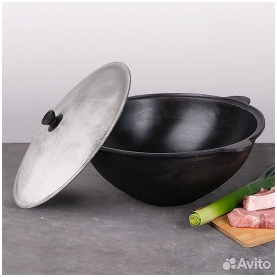 Казан чугунный 12л с плоским дном