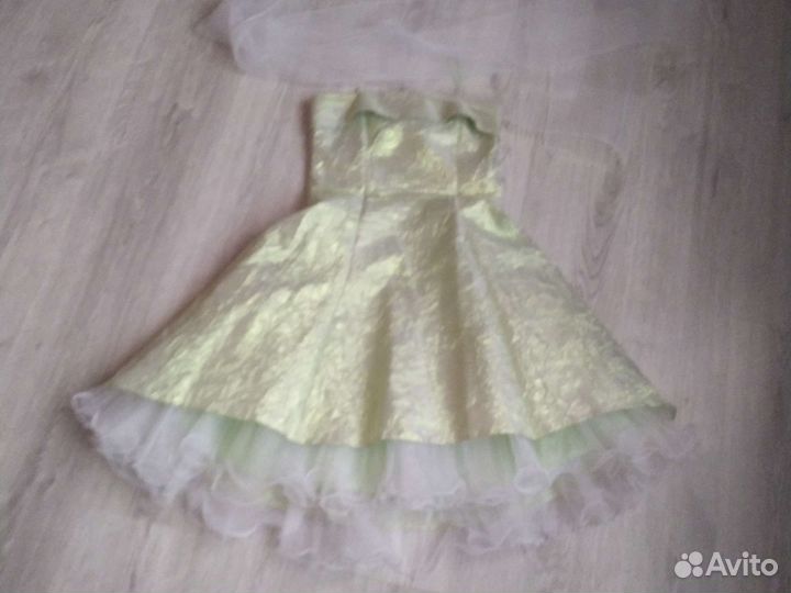 Вечернее платье