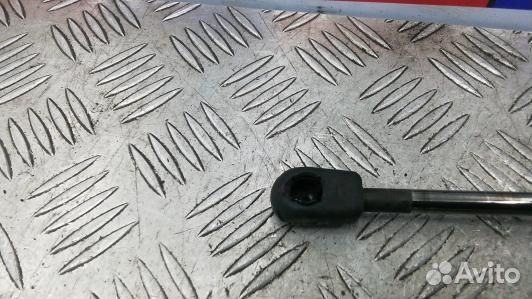 Амортизатор крышки багажника mazda 6 1 (7DN14OT01)