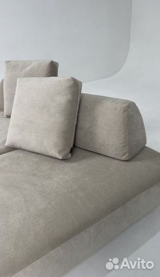 Диван прямои 4400х1700 мм