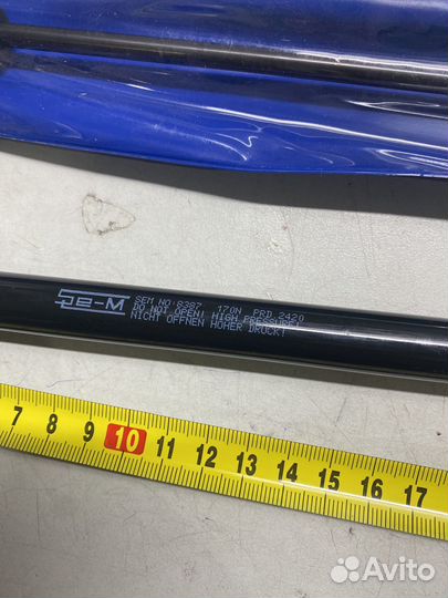 Стойки для капота