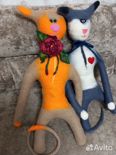 Интерьерные валяные котики из 100 шерсти